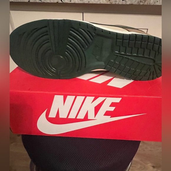Nike Dunk Low Retro- size 12, green, brown and white - Picture 6 of 8